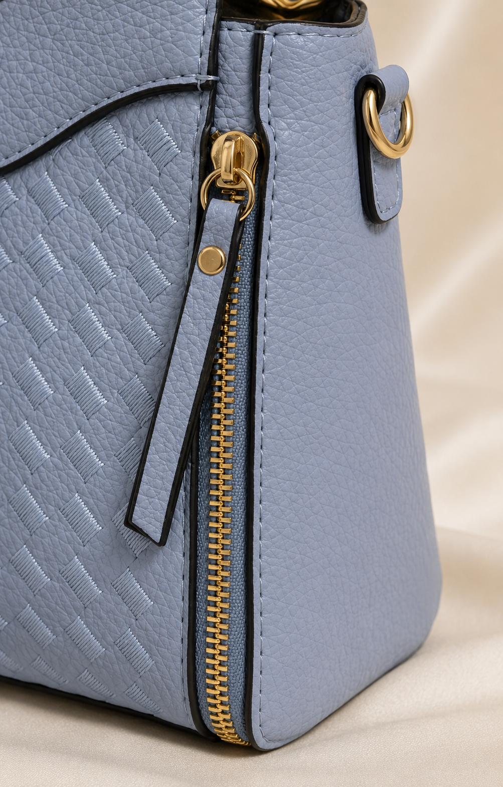 Danbaoly Blue Handbag with Matching Pouches