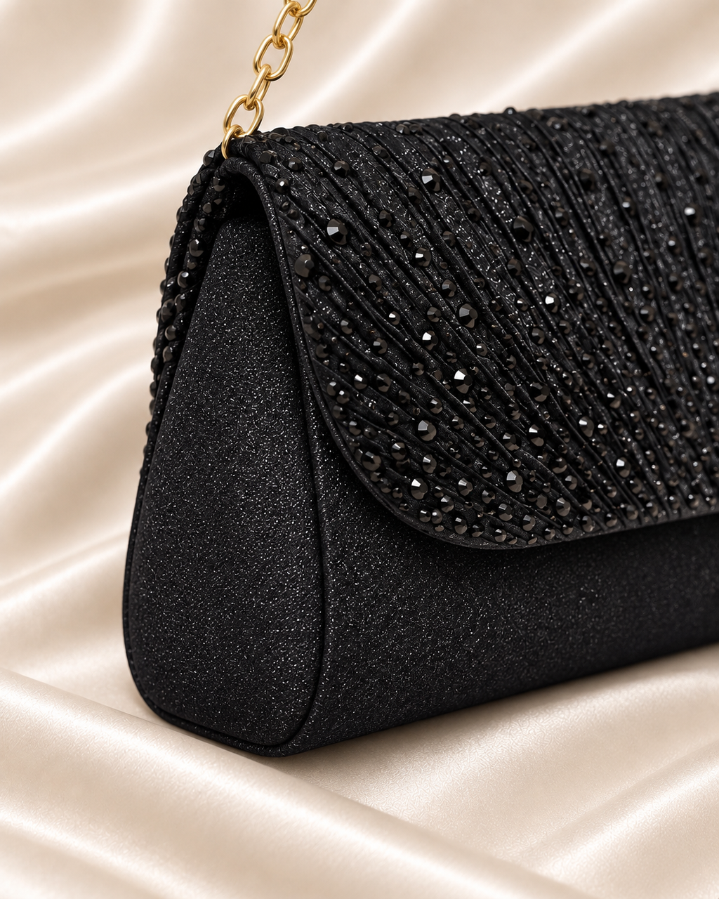 Black clutch side detail
