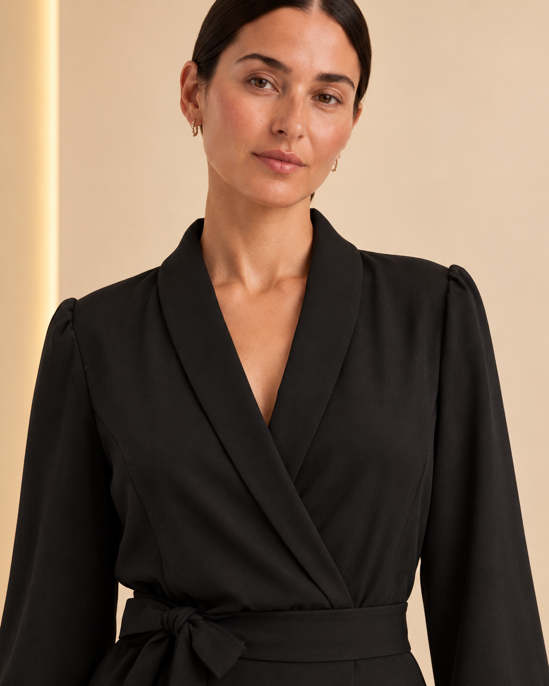 Wrap neckline and collar detail