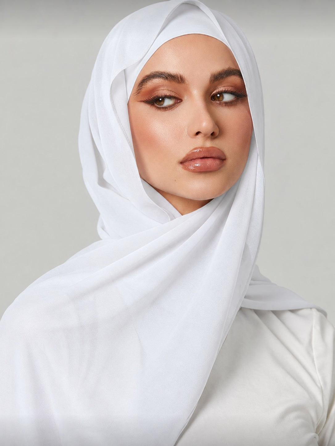 White chiffon hijab