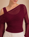 Asymmetric neckline detail