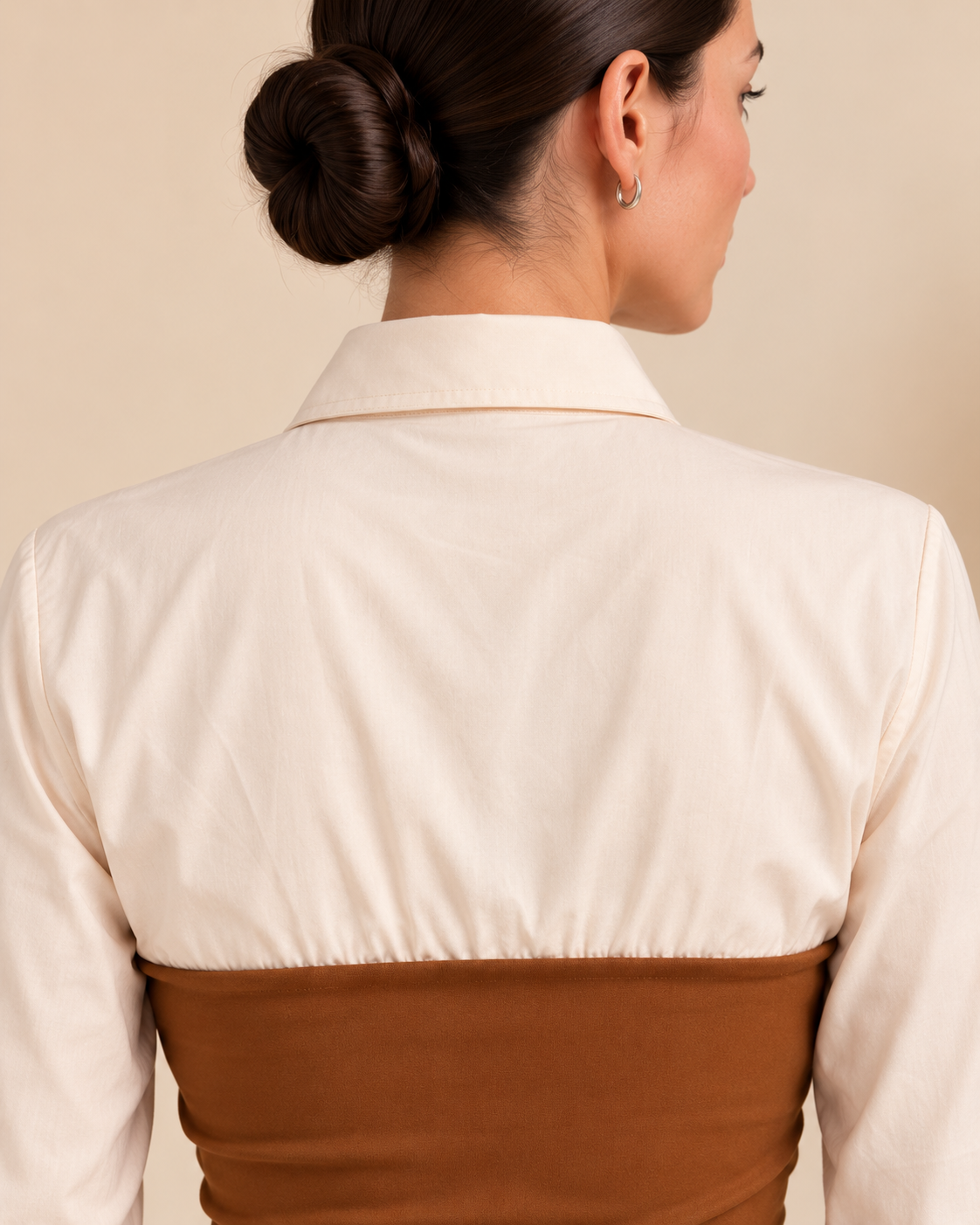 Back collar and caramel panel detail