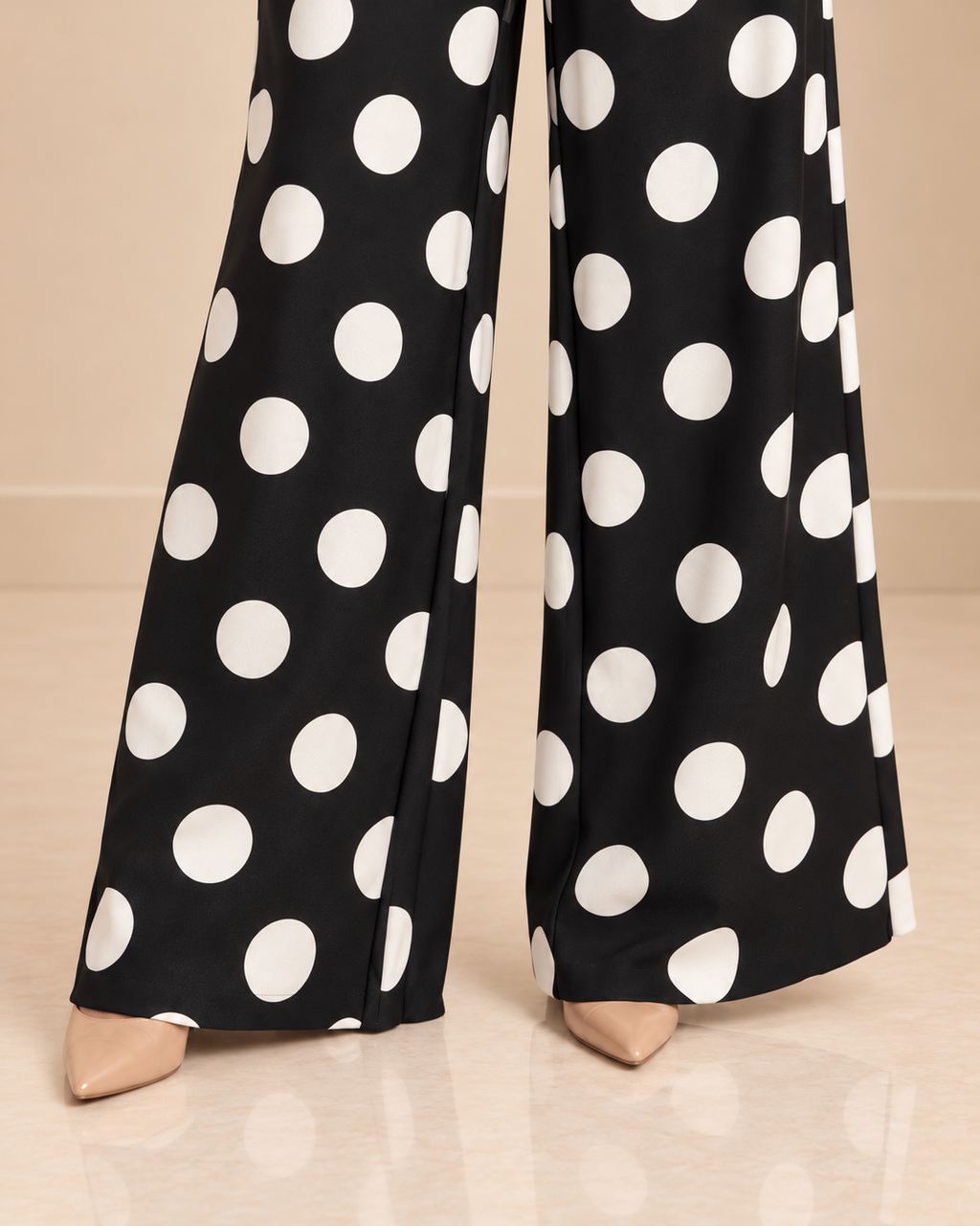 Polka dot wide-leg pants hem and leg detail