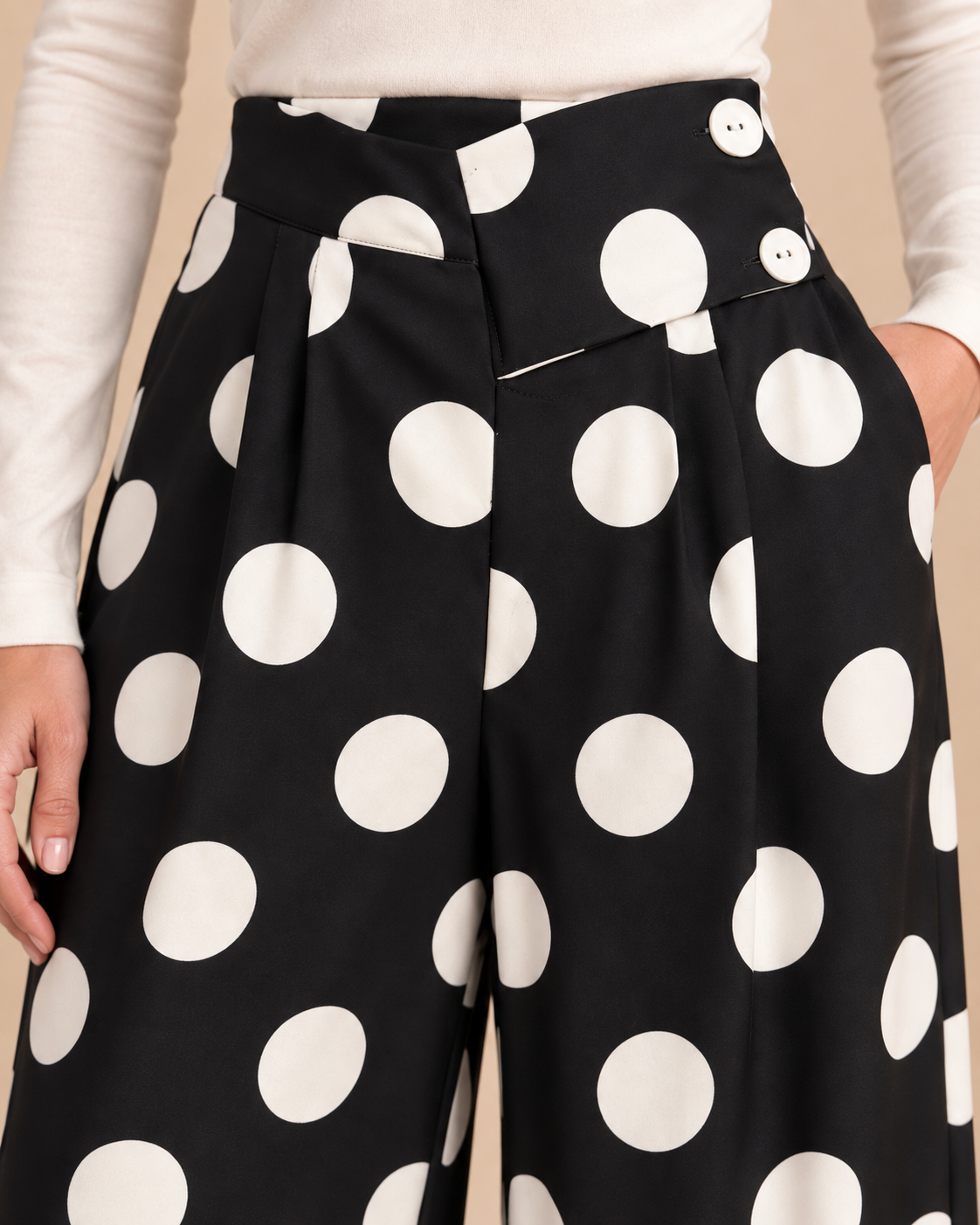 Polka dot pants front waistband and pleat detail