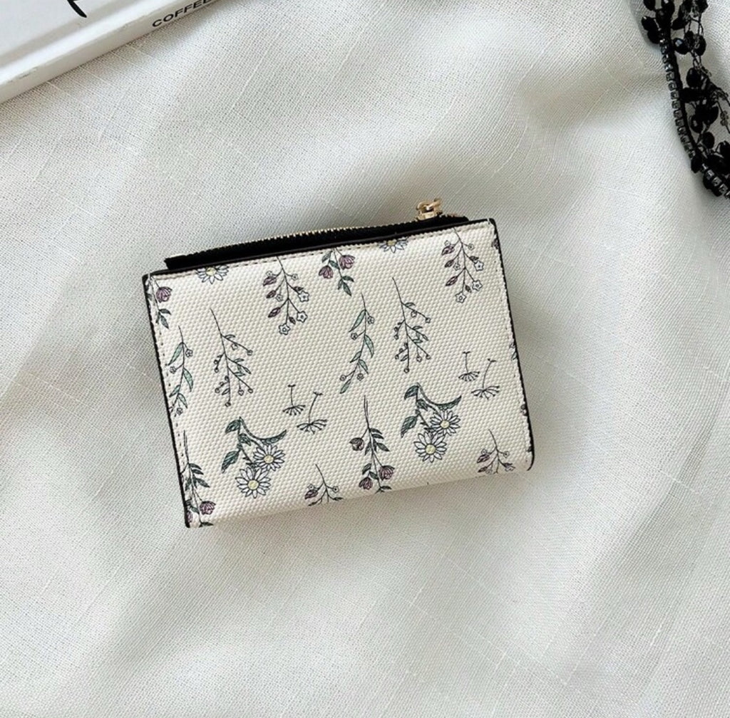 Ivory floral compact wallet back view