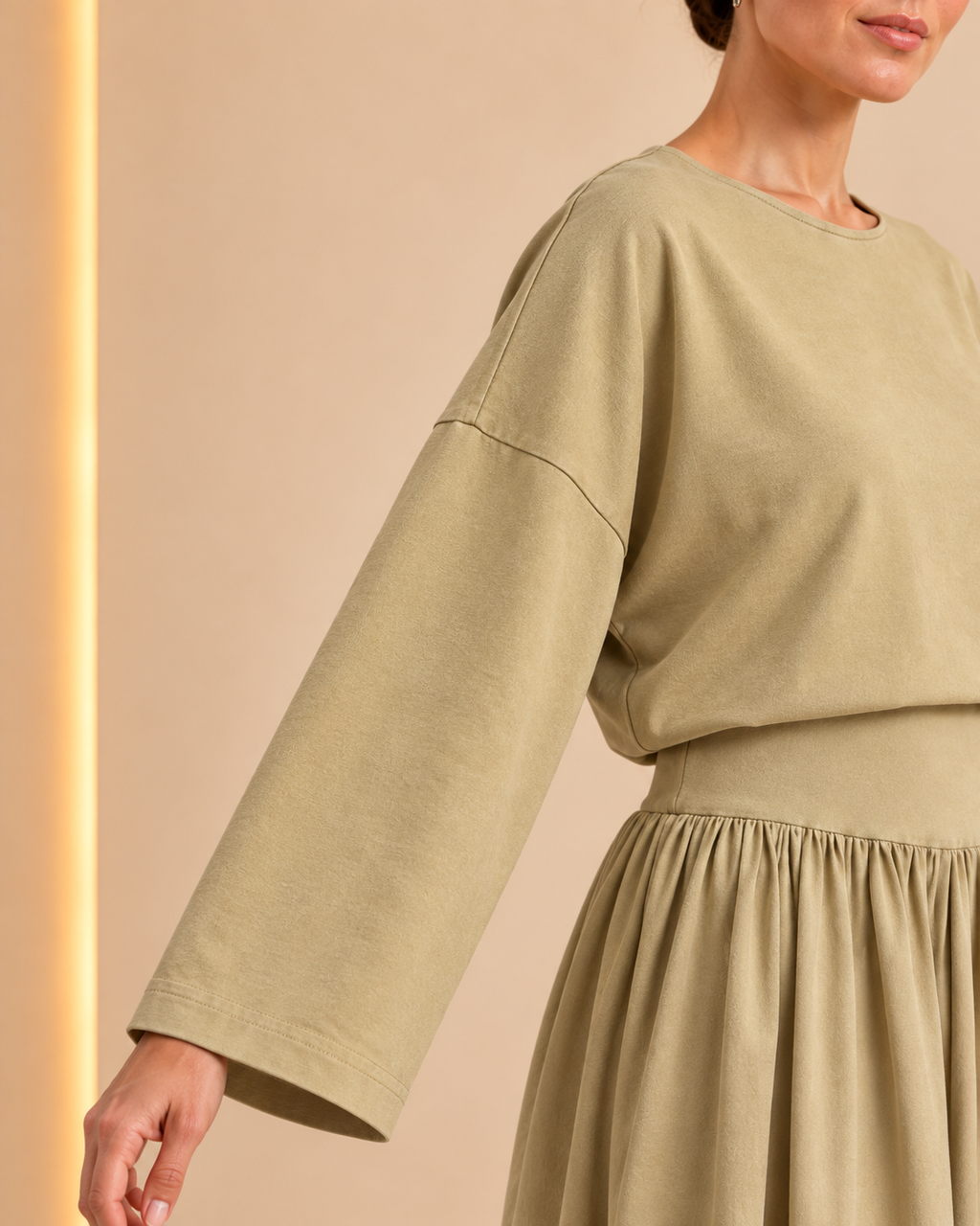 Sleeve detail