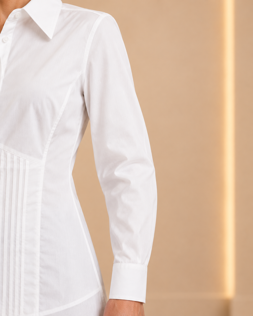 Long sleeve shape detail