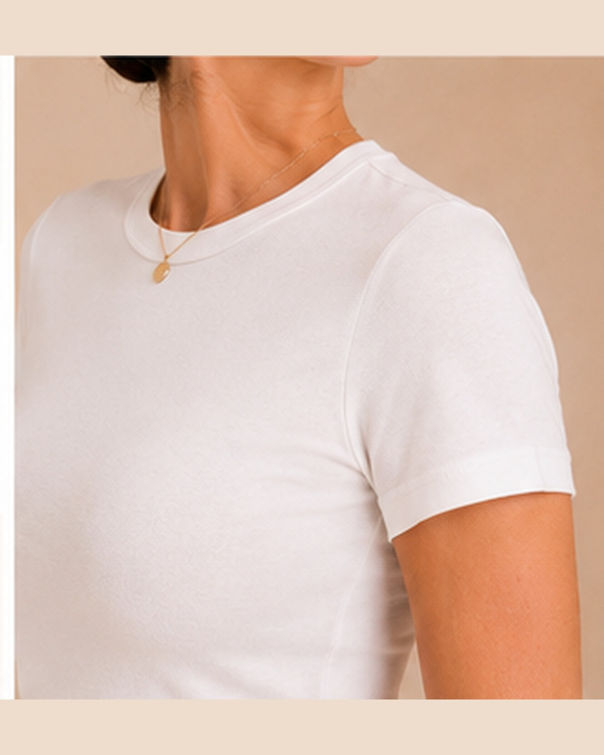White T-shirt sleeve shape detail